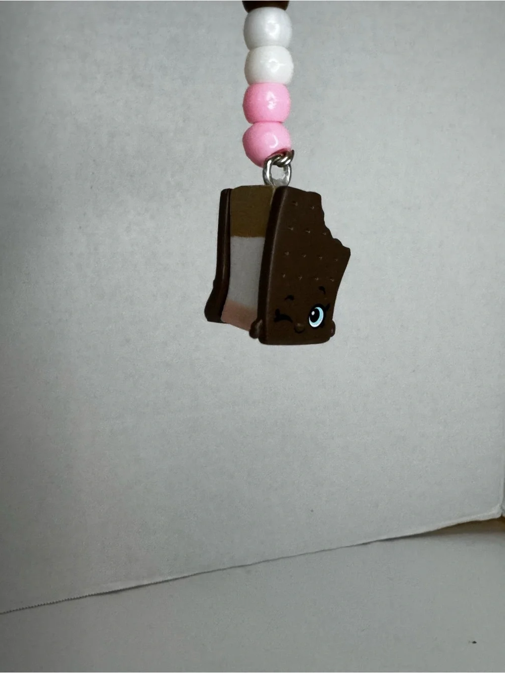 Shopkins Ice Cream Sandwich Beaded Key & Card Holder - Pink, Brown, White